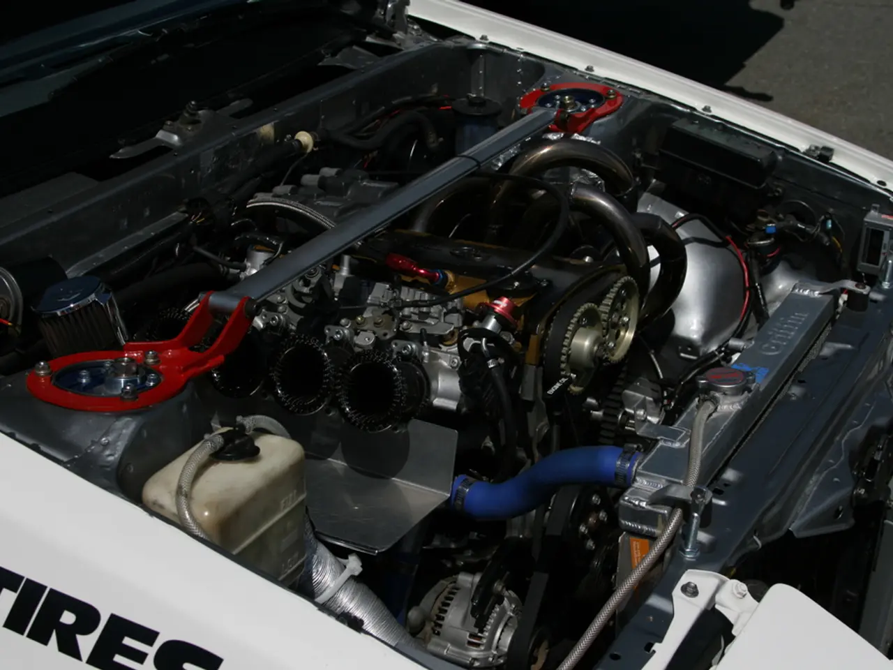 Auto manufacturer Li Auto and battery supplier CATL solidify partnership, focusing on improvements...