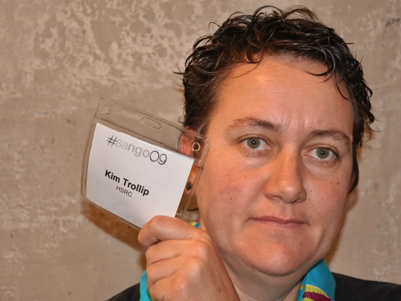 Comparison of Mastercard Black Card and American Express Platinum Card: In-Depth Analysis