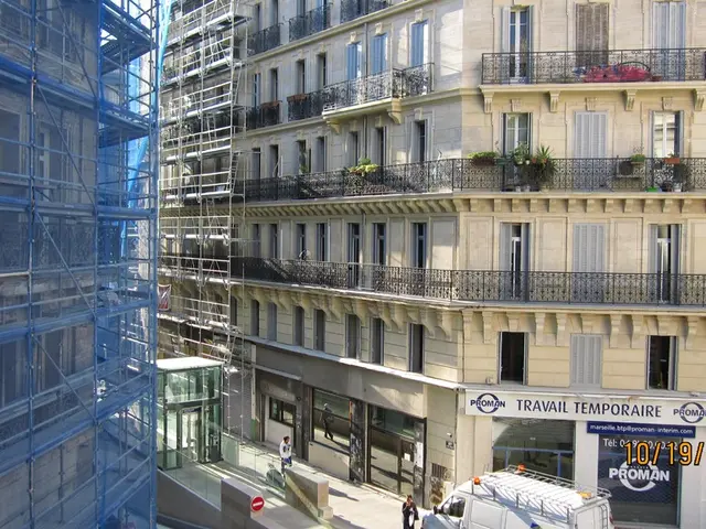 Increase in building permit approvals for residential structures persists.