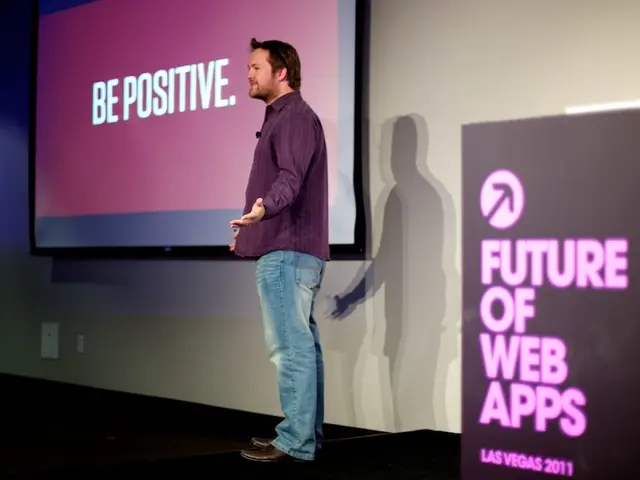 Achieving objectives through SMART goals: Understanding their definition and potential benefits