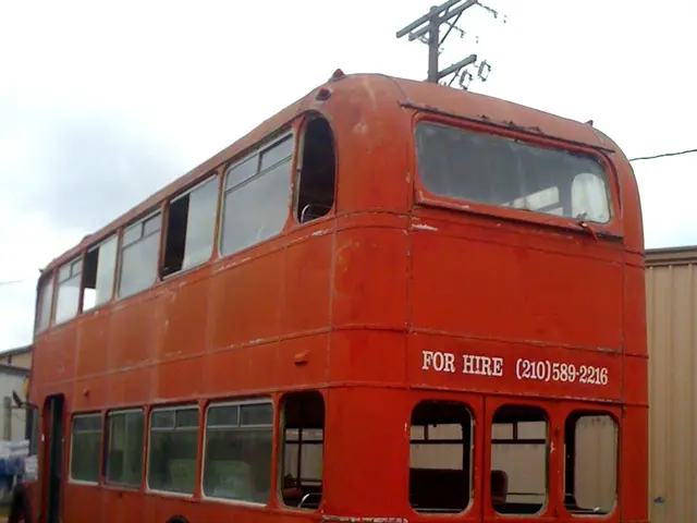 CDU's plan for Berlin: oversized buses as potential tram assassins