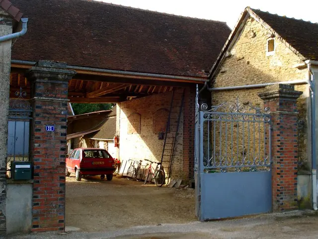 Experienced construction finance expert sought for full-time employment