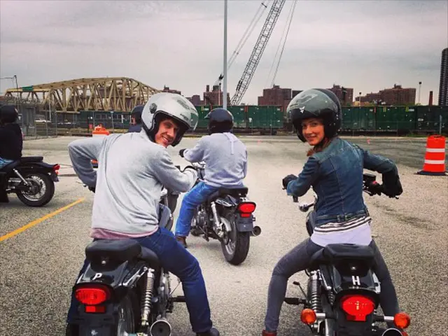 Kicking off careers: New hires at Sparkasse Dachau for male, female, and diverse individuals