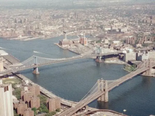 Deutsche Bank promotes Esra Turk to lead its global efforts in sustainable finance.