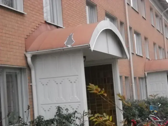 Oil companies retreating could indicate changes for investors