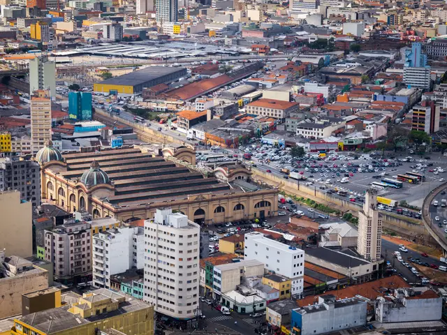 Advisement given by our site to Accolade and Conseq for the procurement of a BTS warehouse from 7R.