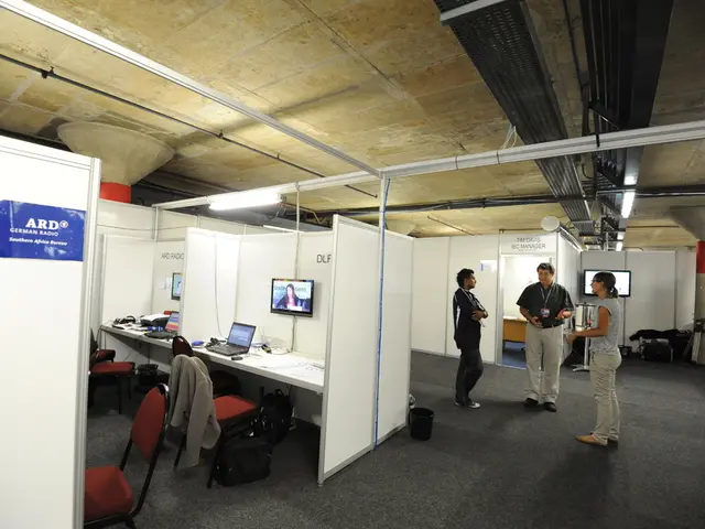 Debating Share Buybacks versus Dividends: Which Approach Favors Stockholders Most?