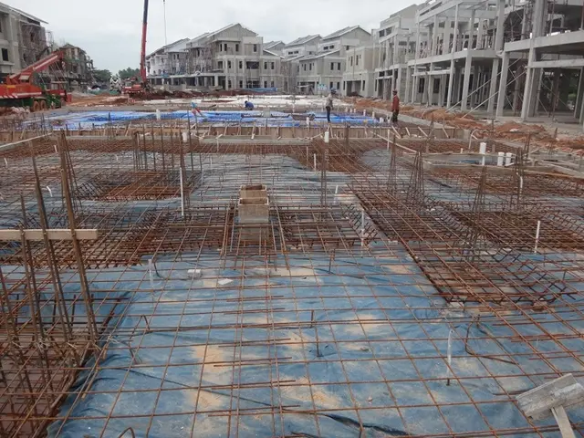 Contractors lay groundwork at the Bispinger construction site