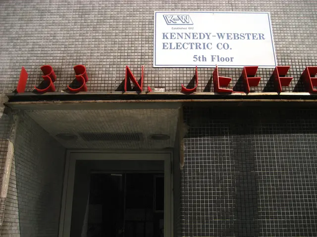 Carbon-absorbing wall insulation boards made from fungi, resistant to mold growth unveiled