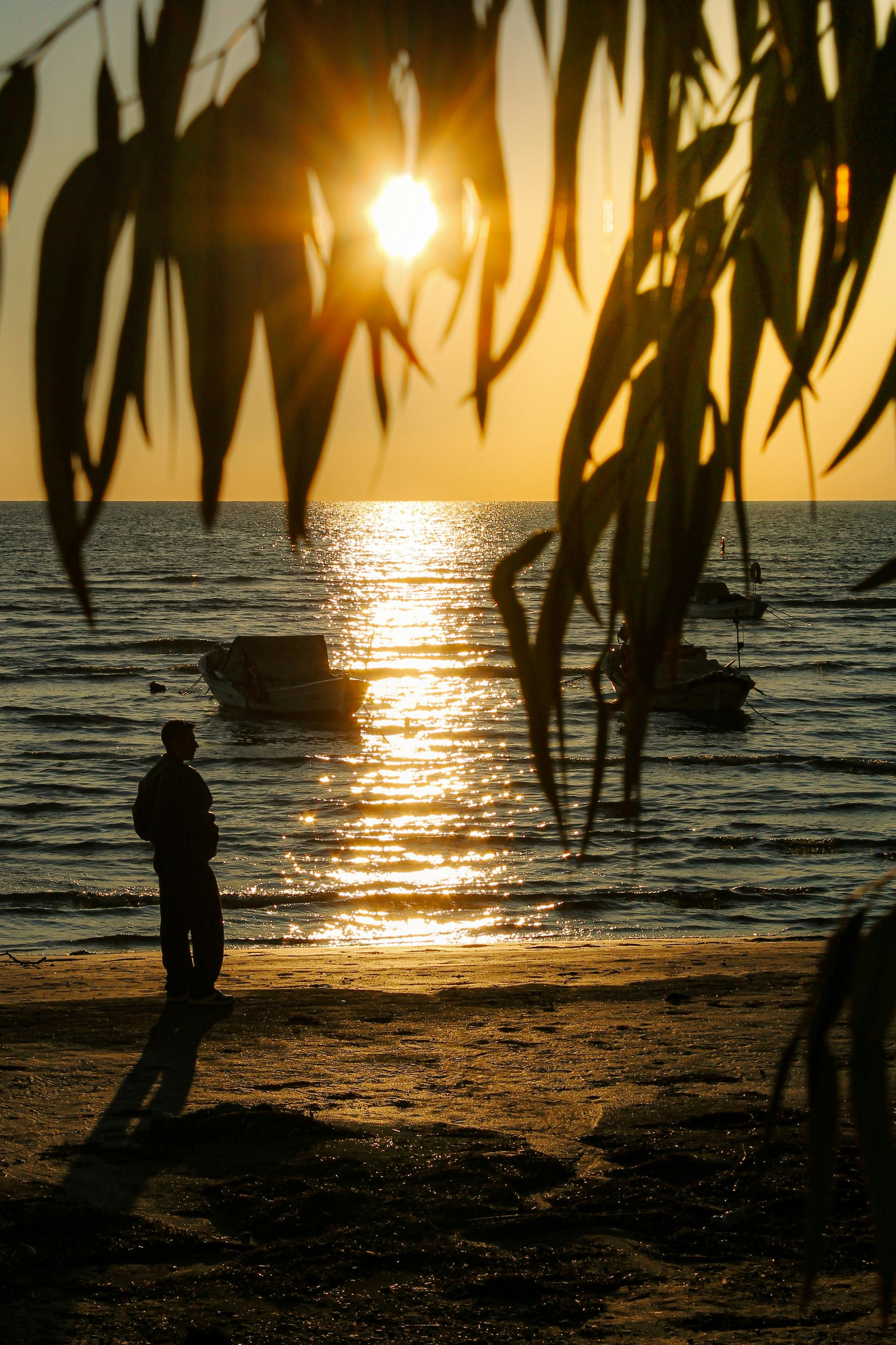 Approximately 13% of the Russian workforce remain actively employed past the retirement age.